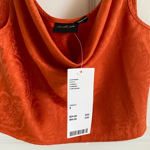 Top - Picture 2 of 3